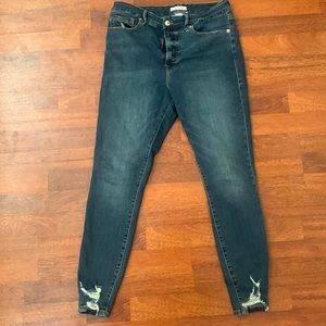 Size 10 Good American Good Waist. Frayed and distressed. Ankle length.